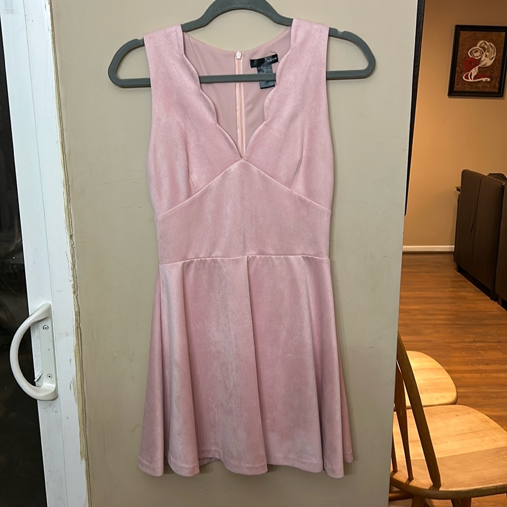 Aqua suede-like dress in pink